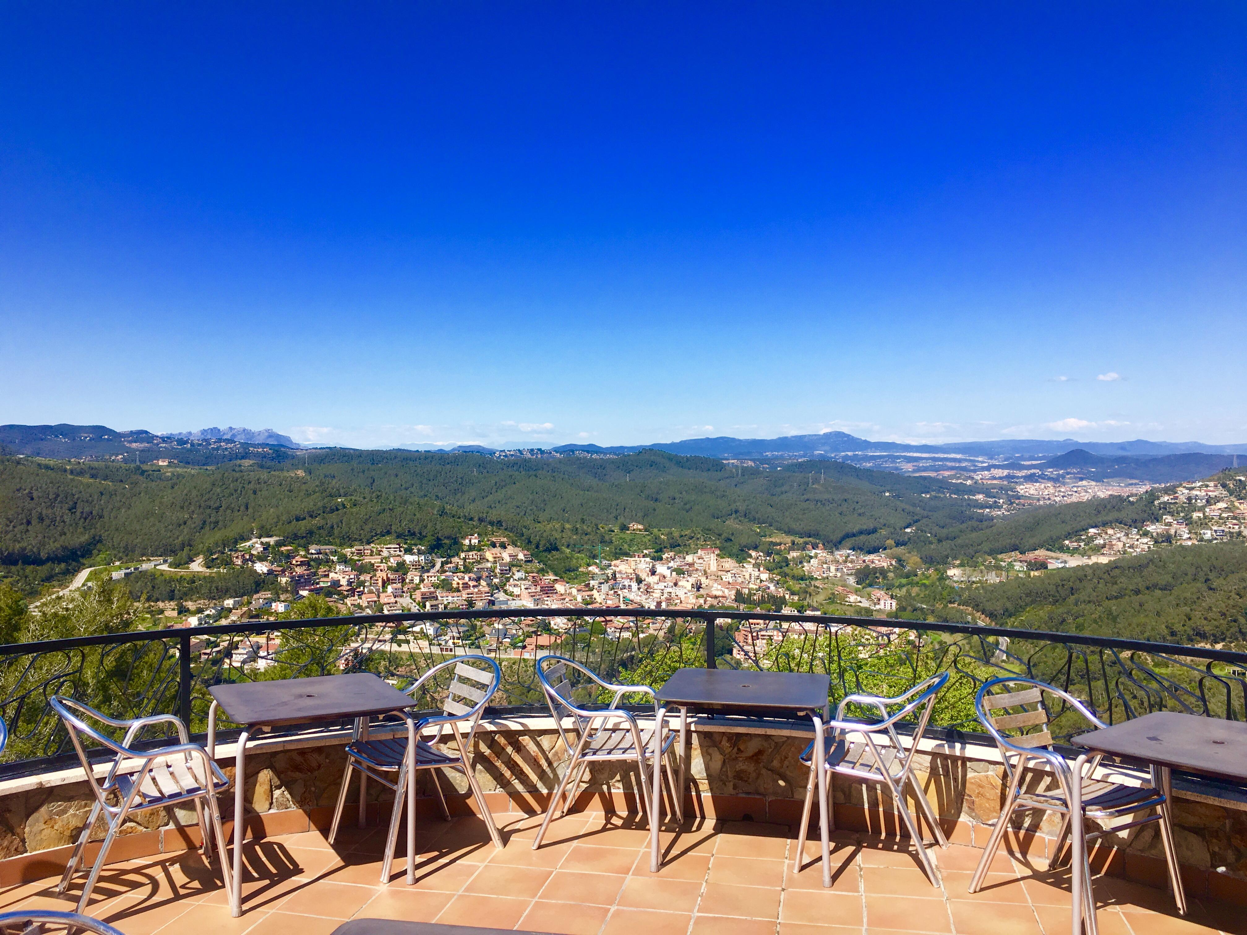 Hôtel Petit Mirador à Torrelles De Llobregat Extérieur photo